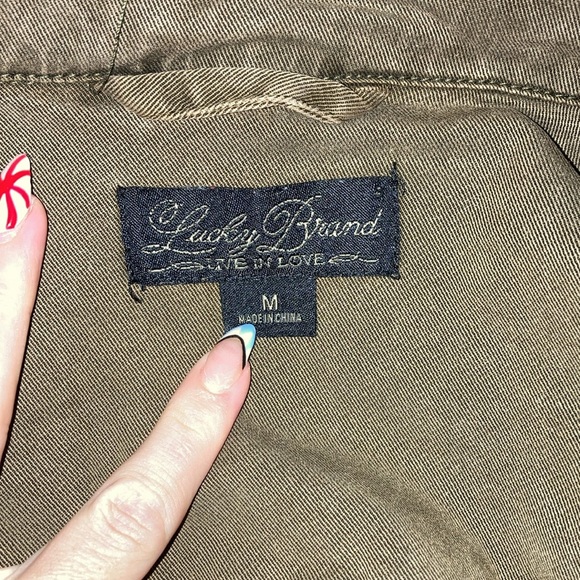Coolest military style jacket 🧥 - Picture 6 of 6